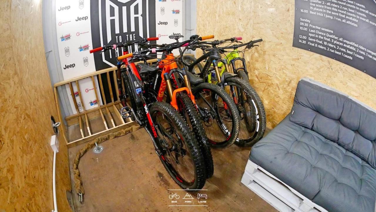 מרת'יר טידפיל Bike Park Lodge #2 מראה חיצוני תמונה